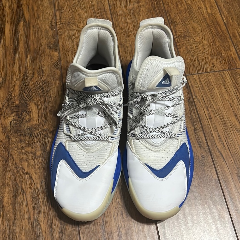 Adidas Pro Boost Mid Shoe -Basketball